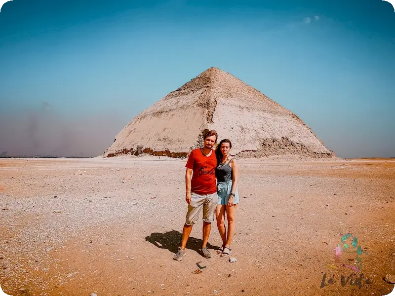 Piramide Acodada Dahshur cerca de El Cairo 
