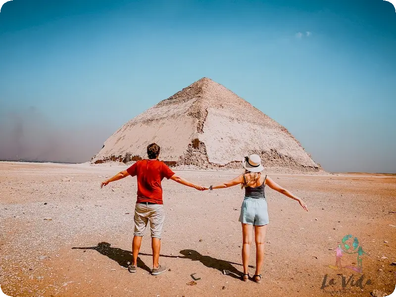 Judit y Daniel Viaje a Egipto, piramide de Dashur
