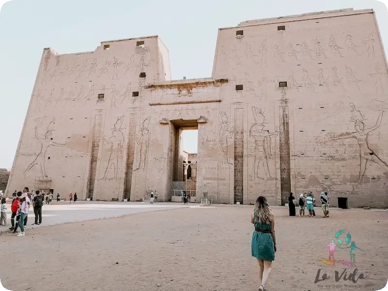 Templo de Edfu crucero por el Nilo