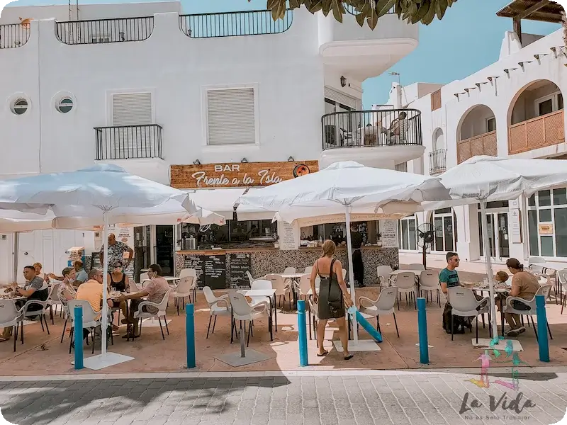  Restaurante Frente a la Isla