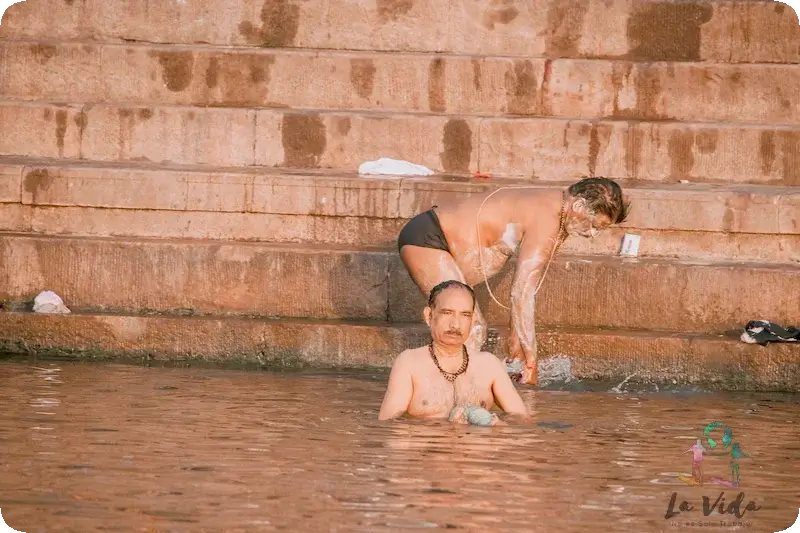 Rio Ganges en Varanasi 