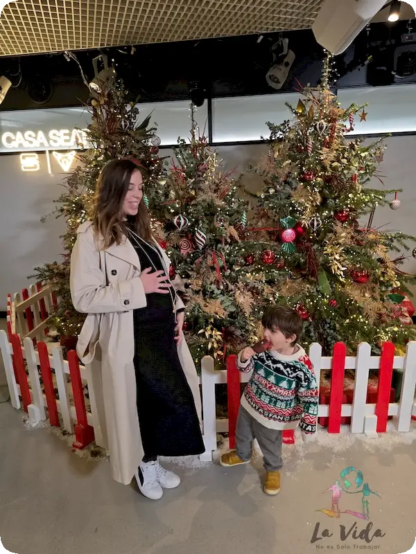 Judit embarazada en Casa Seat Navidad