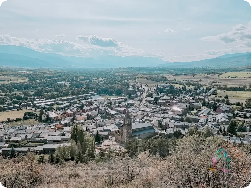 Vistas de Llivia desde el mirador del Castillo