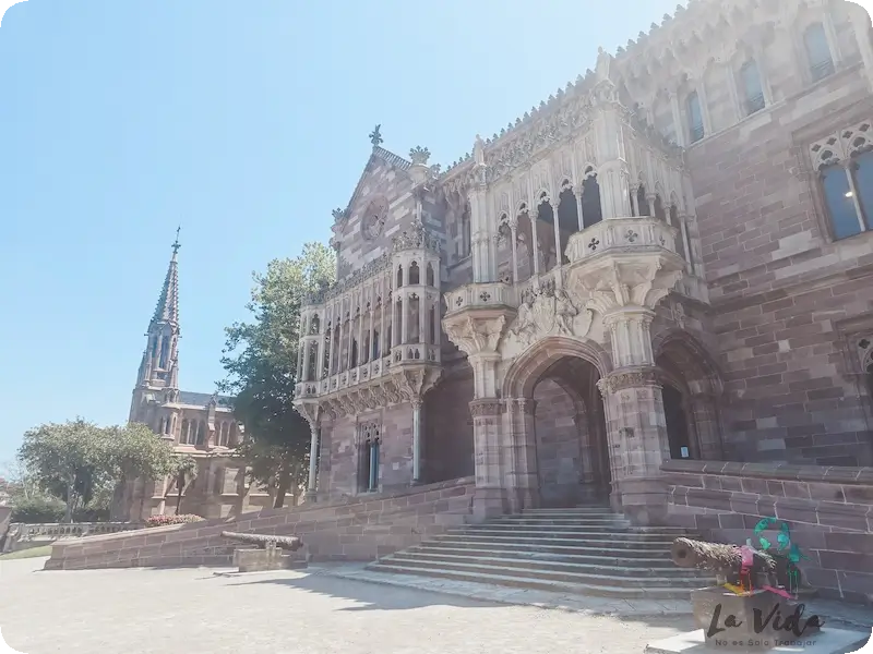 Fachada del Palacio de Sobrellano