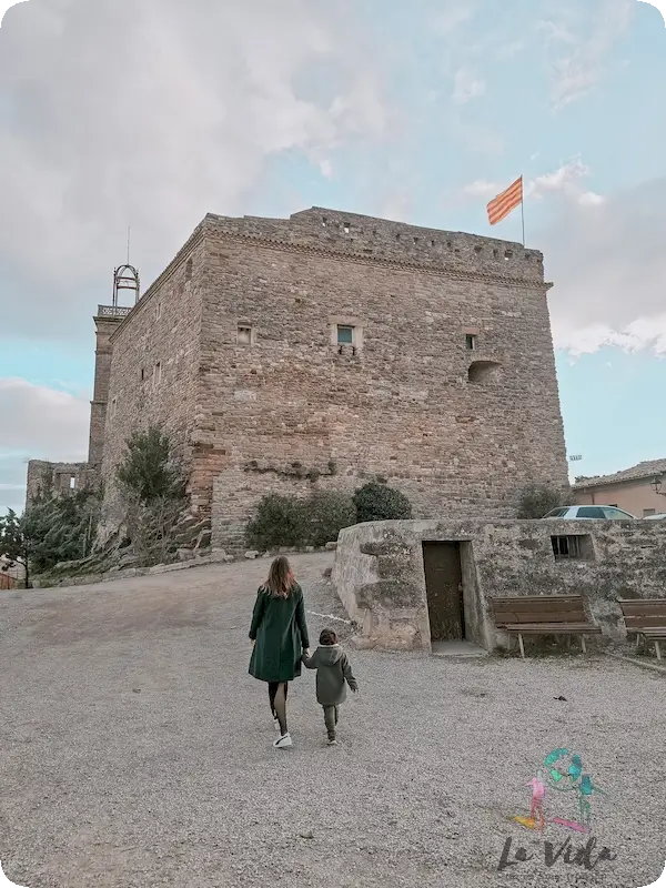 Descubriendo Súria cazando tions