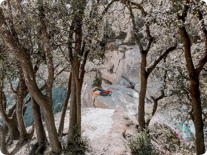 Salt de Sallent Rupit gente practicando escalada