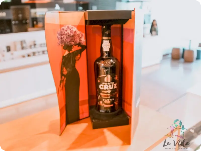 Botella de vino de Oporto Porto Cruz