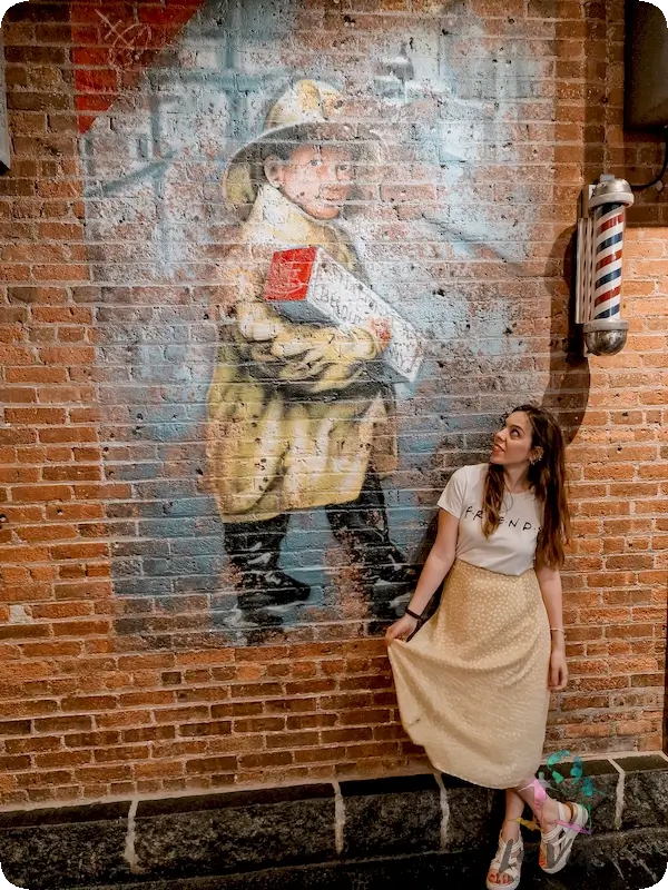 Mural bombero en Chelsea Market