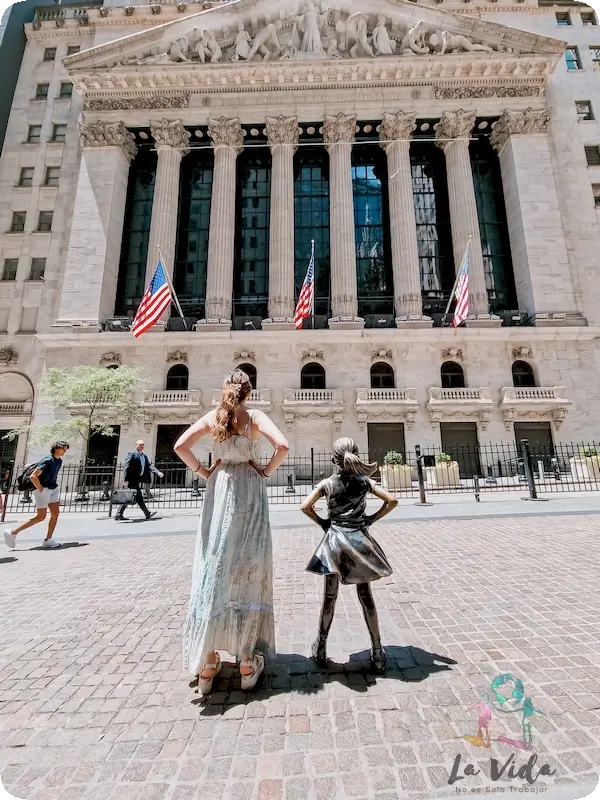 Chica Sin Miedo Nueva York, ¿será porque lleva un buen seguro?