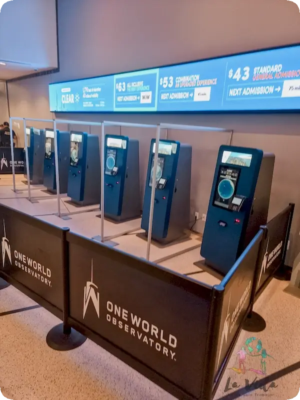 Máquinas comprar entradas en el mismo One World Observatory