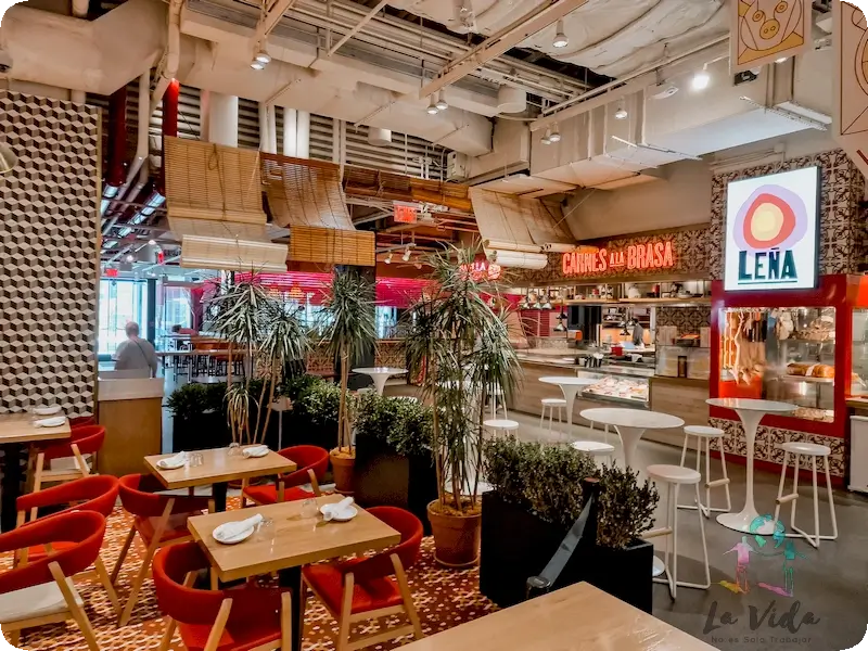 Leña restaurante en Mercado Little Spain Nueva York