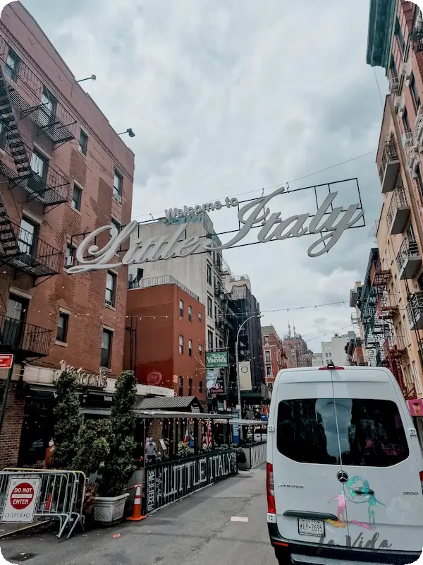 Mulberry Street - cartel Little Italy