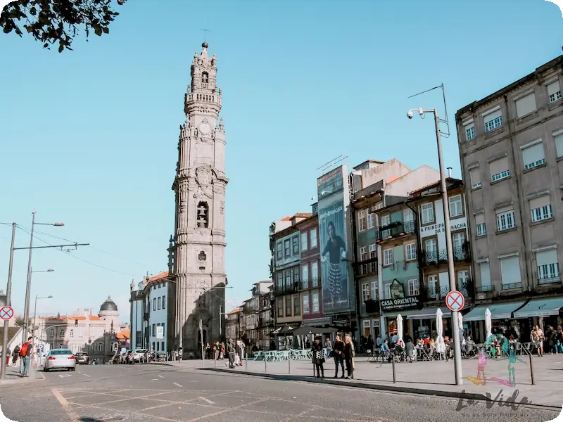 Iglesia y Torre de los Clérigos Oporto, foto del edificio