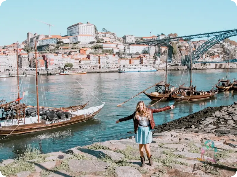 Judit en Vilanova de Gaia, donde hay free tours en Oporto