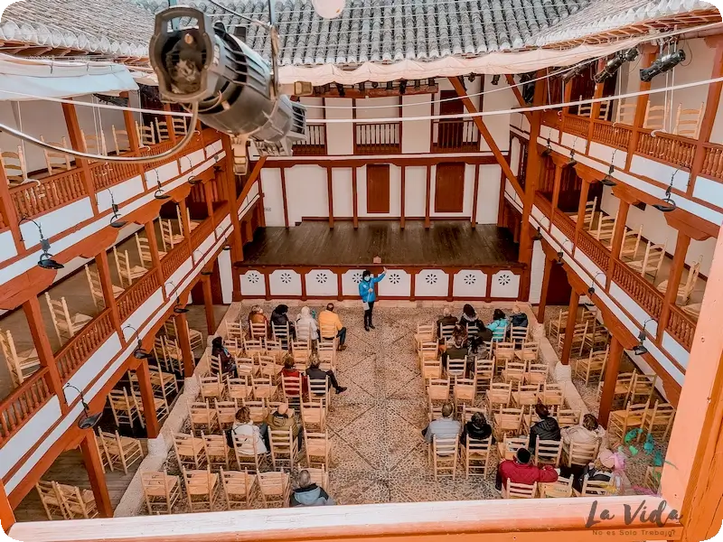 Foto desde el piso superior del Corral de Comedias Almagro. Efectuada durante nuestra visitas guiada.