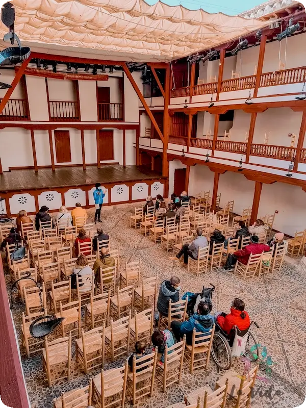 Visita guiada en el Corral de Comedias Almagro