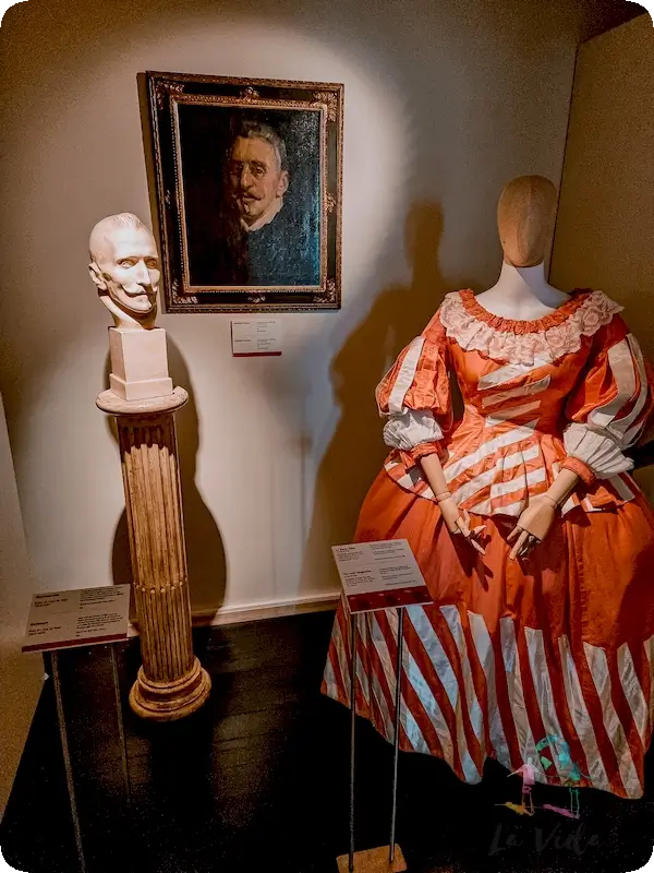 Trajes de época en Museo Nacional de Teatro Almagro